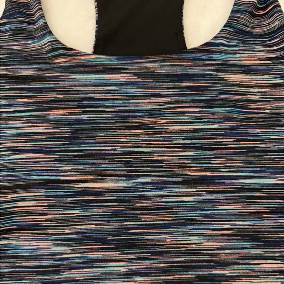 Women’s Workout Top - Picture 2 of 4